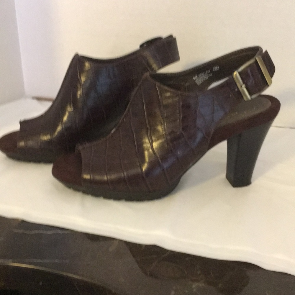 Aerosoles Croc Print Heels